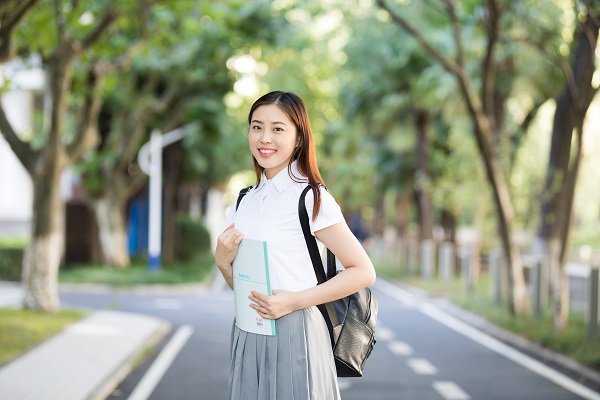 杭州朗阁雅思寒假培训
