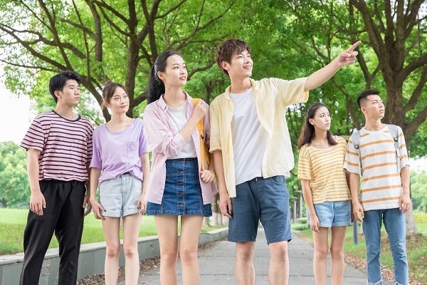 杭州聚冠教育暑假素质夏令营
