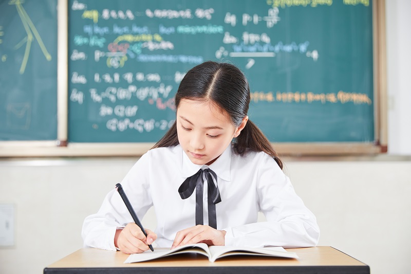 平阳小学生军旅体验夏令营